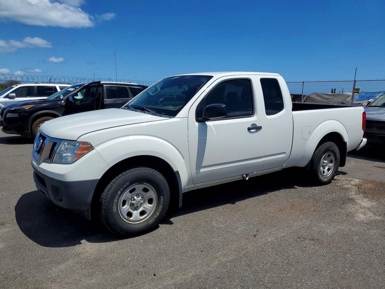 Salvage Nissan Frontier Image