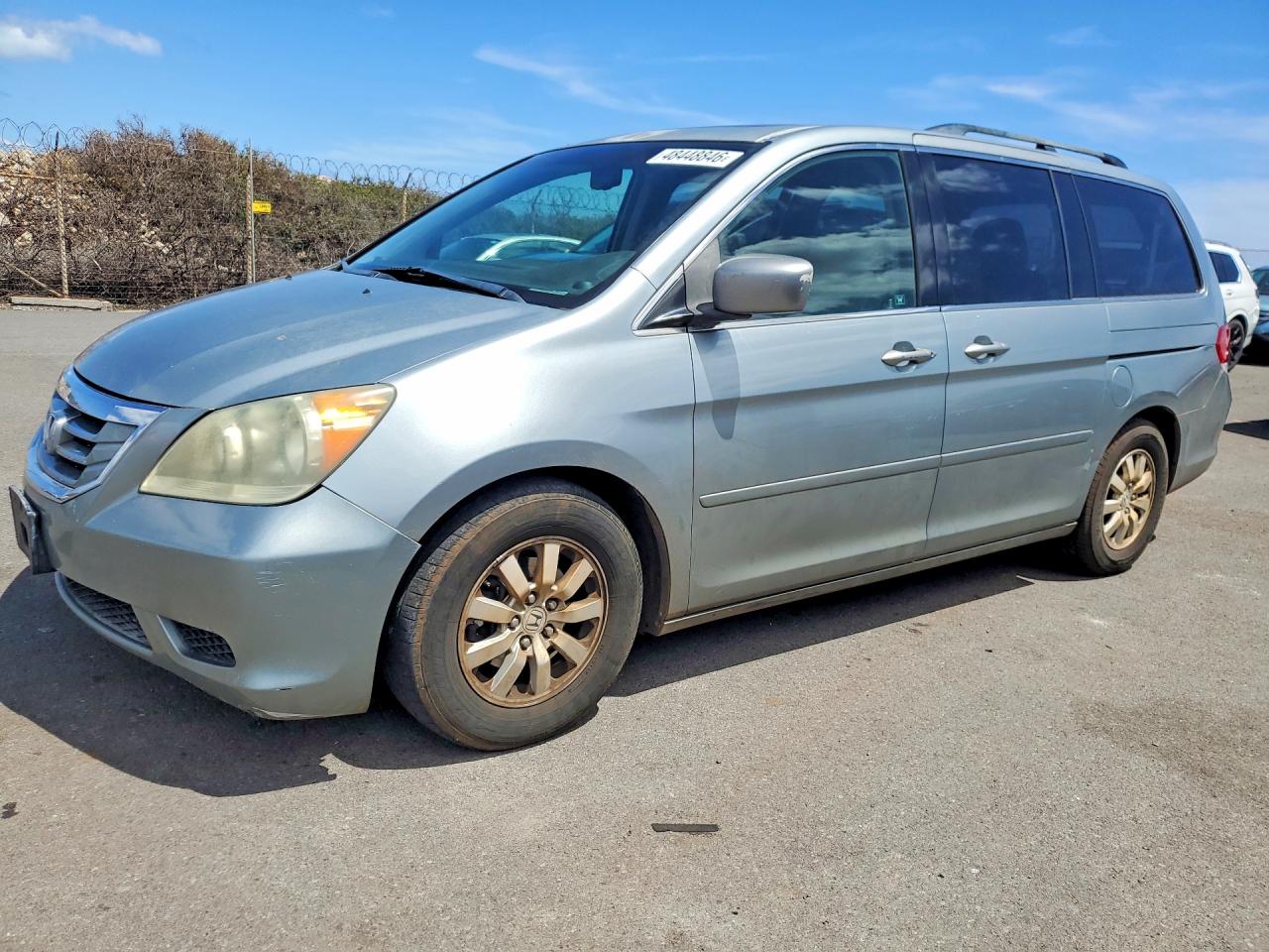 Salvage Honda Odyssey Image