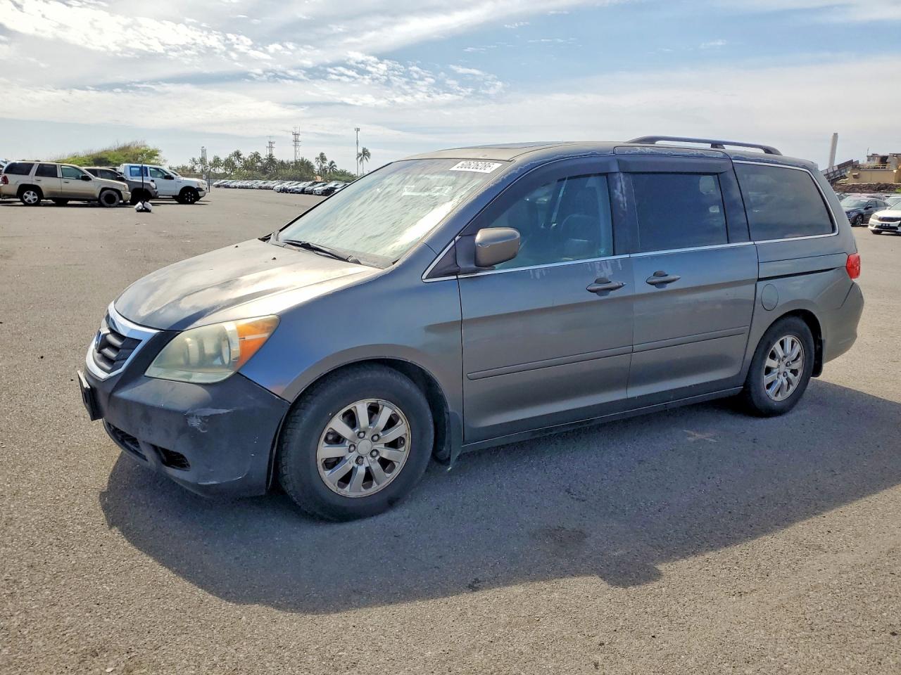 Salvage Honda Odyssey Image