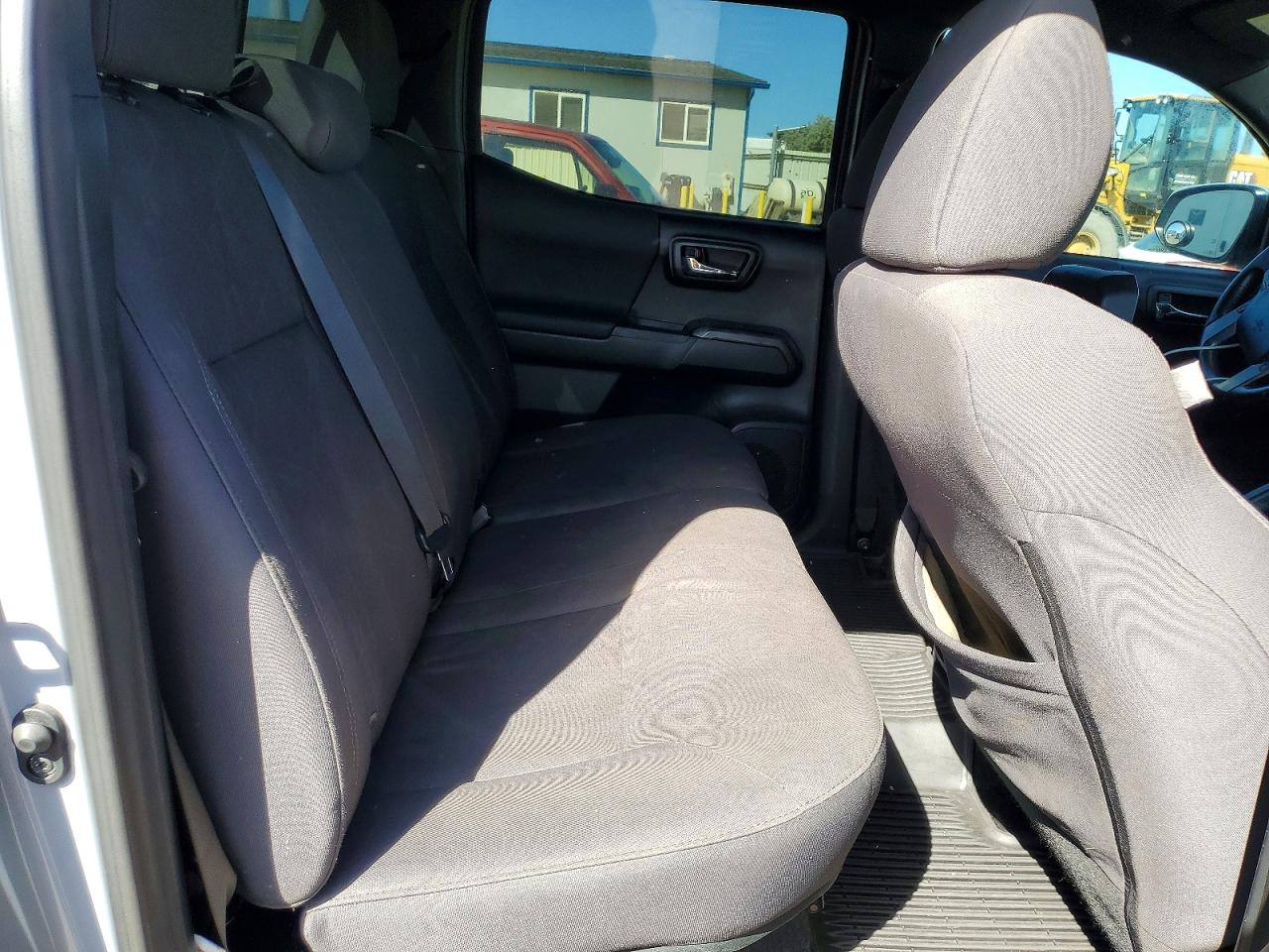 Toyota Tacoma Sr5 V6