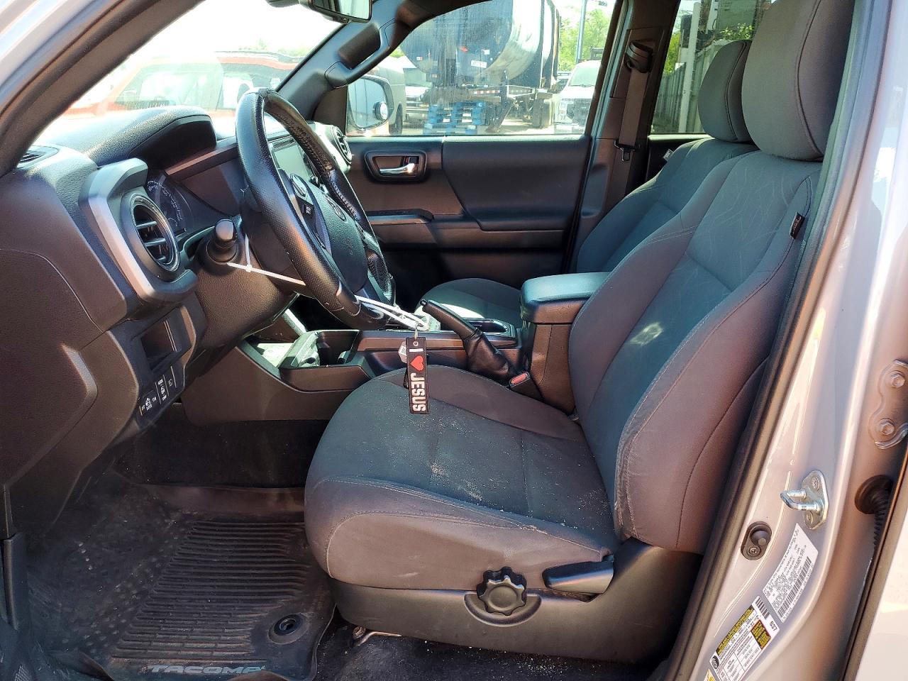 Toyota Tacoma Sr5 V6
