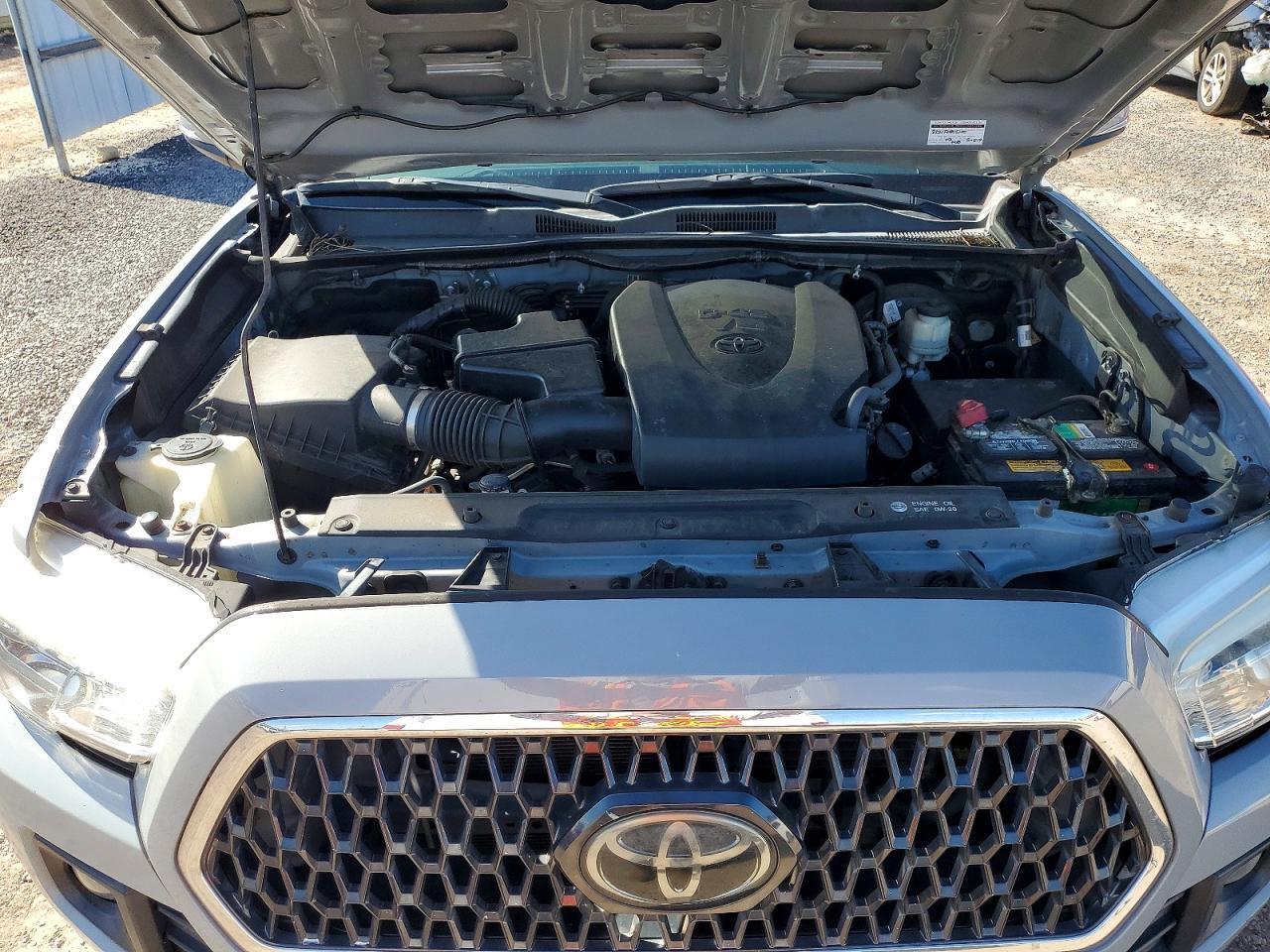 Toyota Tacoma Sr5 V6