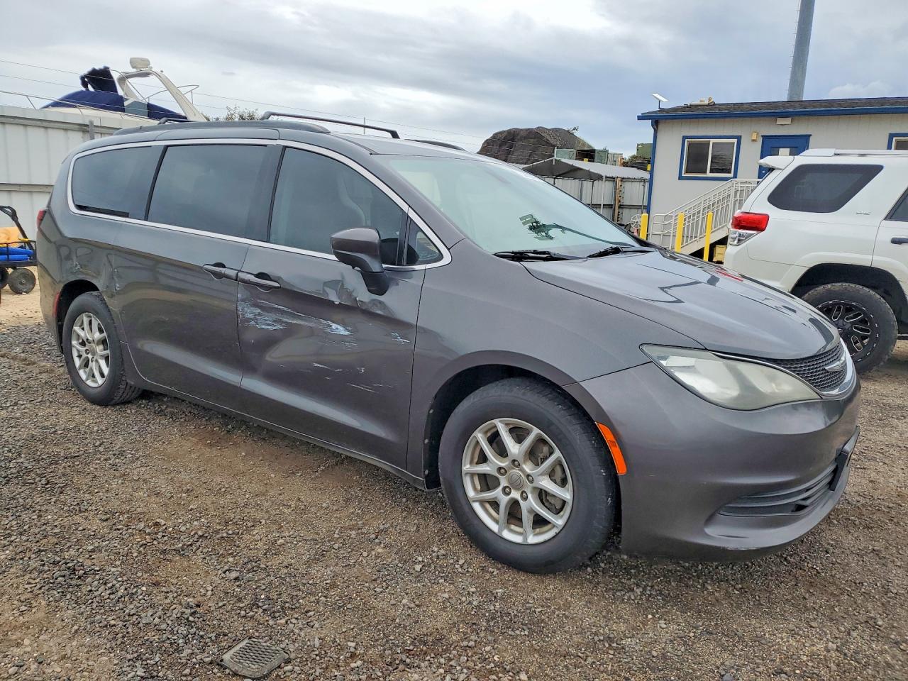 Chrysler Pacifica Touring