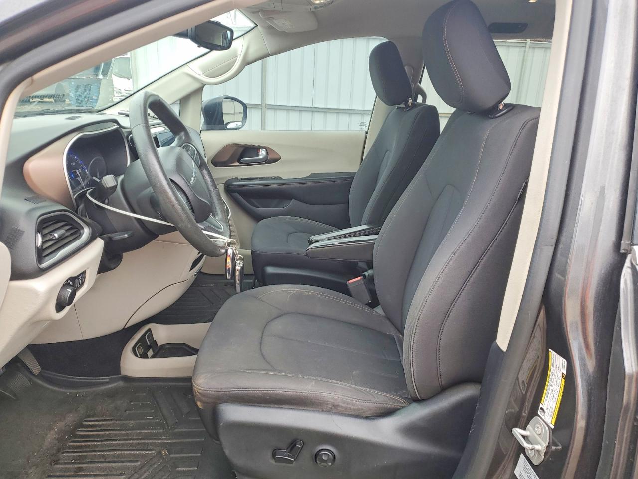 Chrysler Pacifica Touring