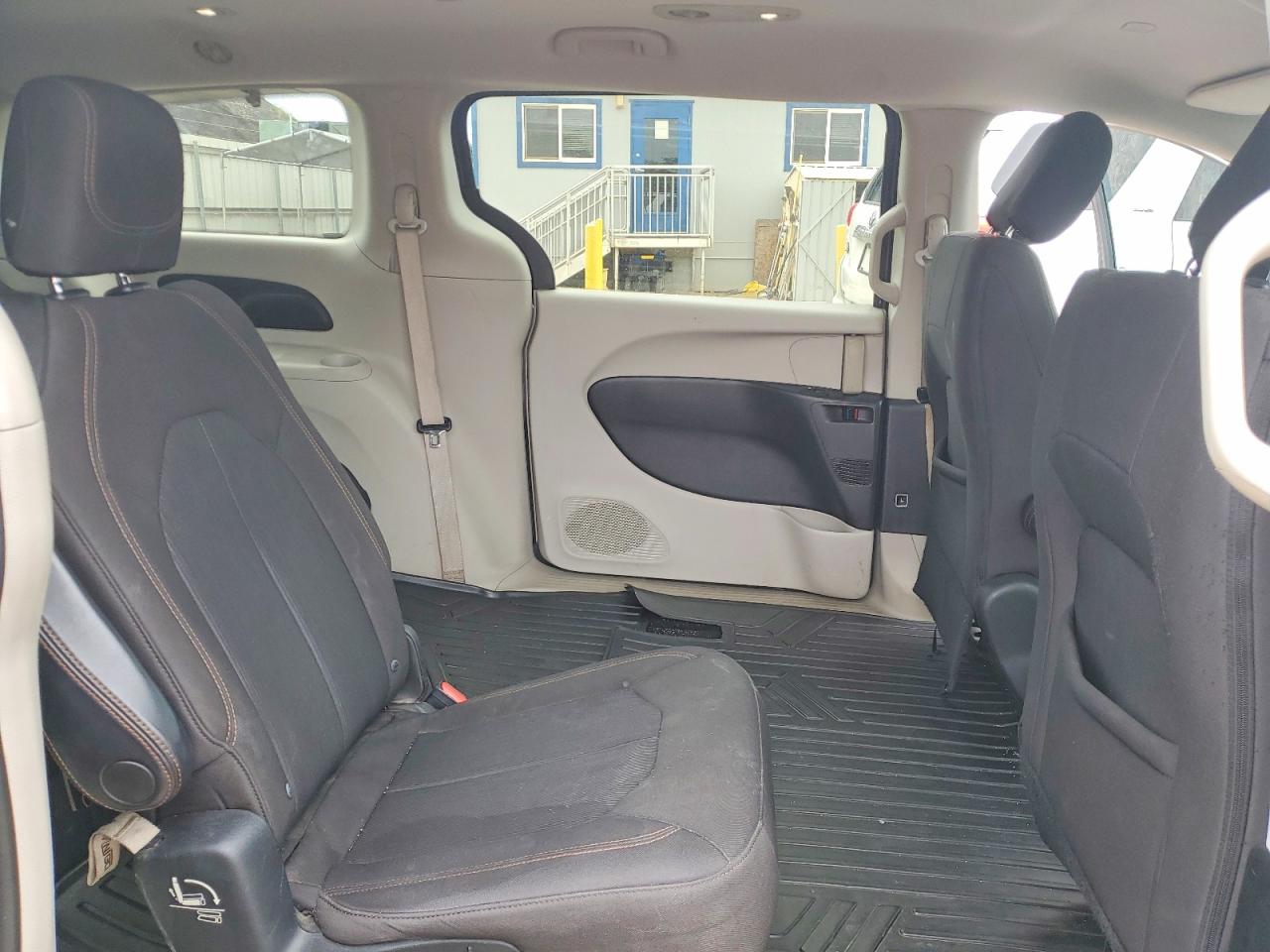 Chrysler Pacifica Touring