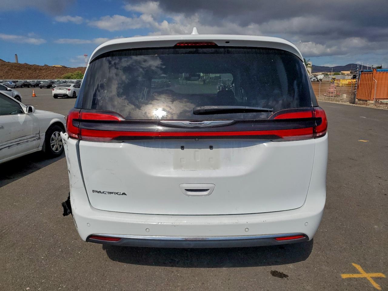 Chrysler Pacifica Touring L