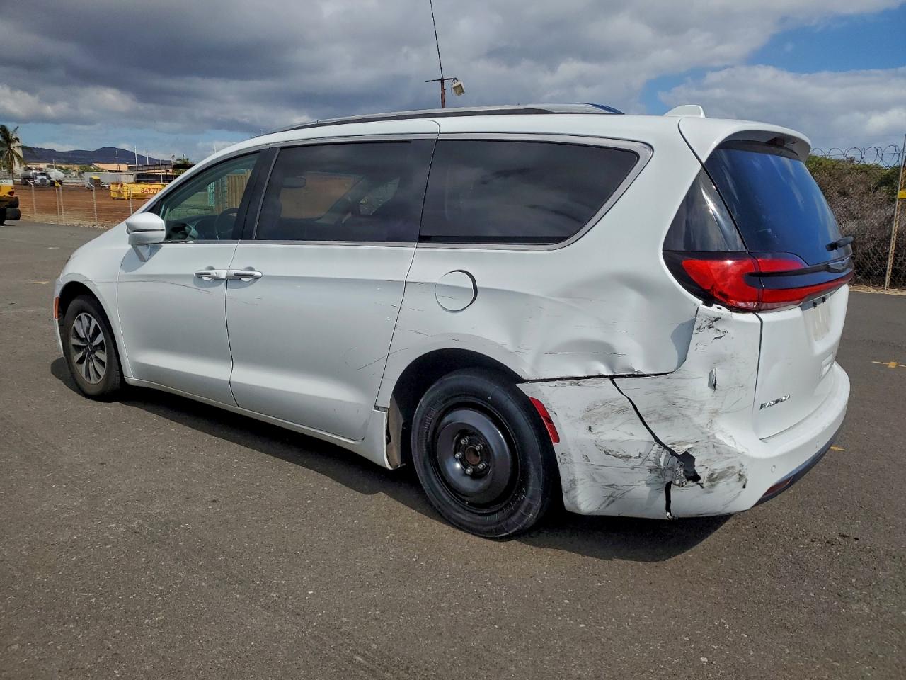 Chrysler Pacifica Touring L