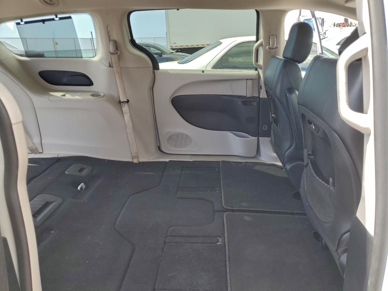 Chrysler Pacifica Touring L