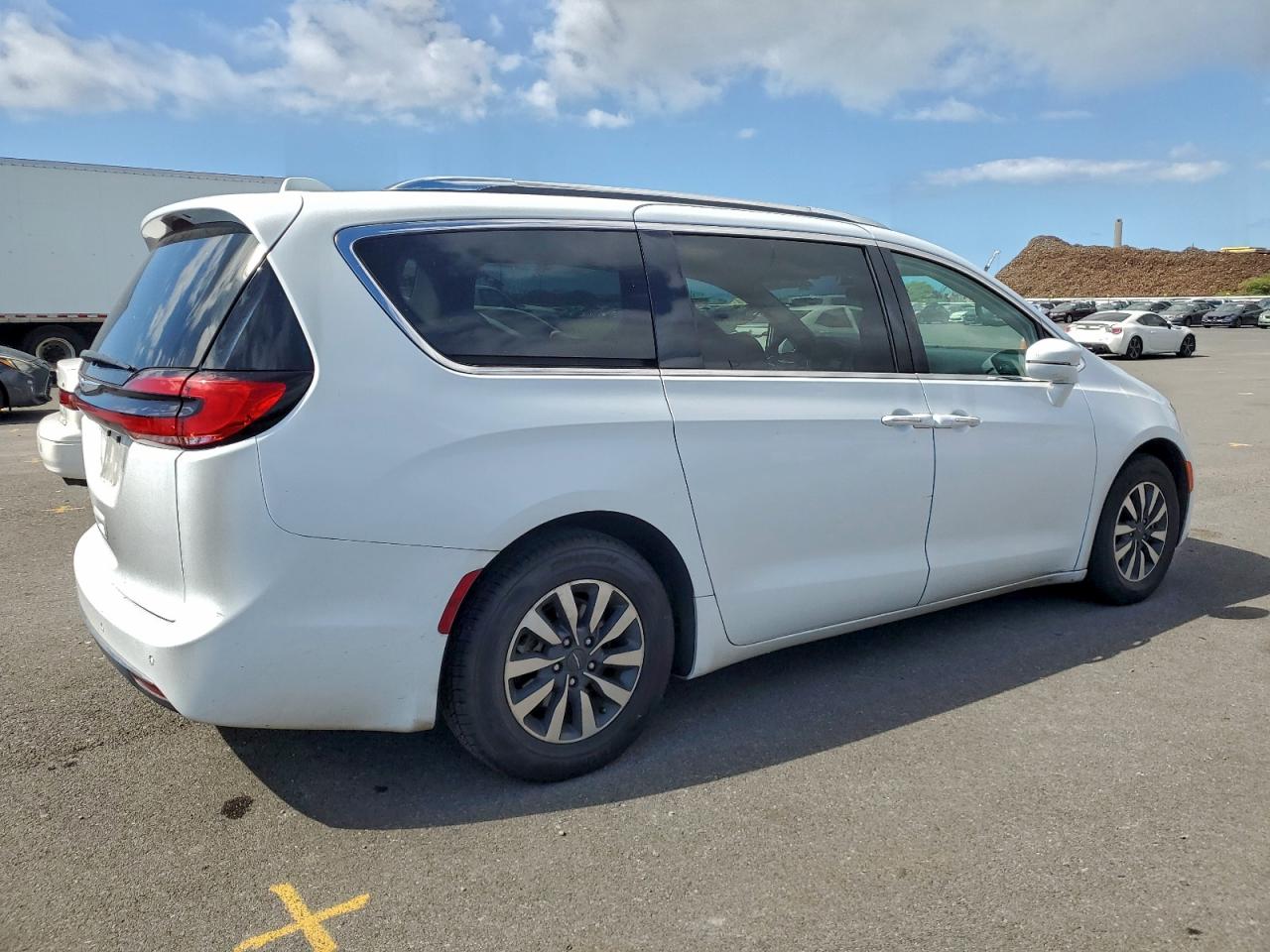 Chrysler Pacifica Touring L