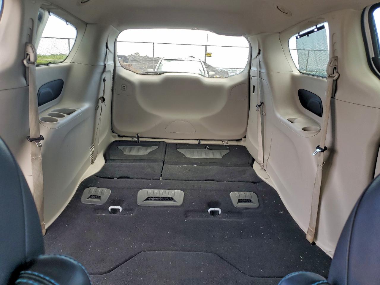 Chrysler Pacifica Touring L