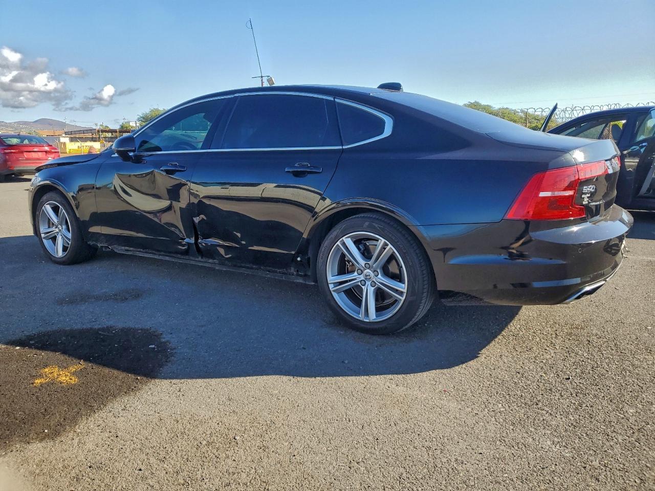 Volvo S90 T5 Momentum
