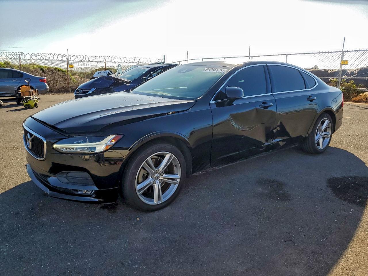 Salvage Volvo S90 Image