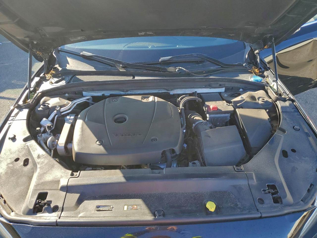 Volvo S90 T5 Momentum