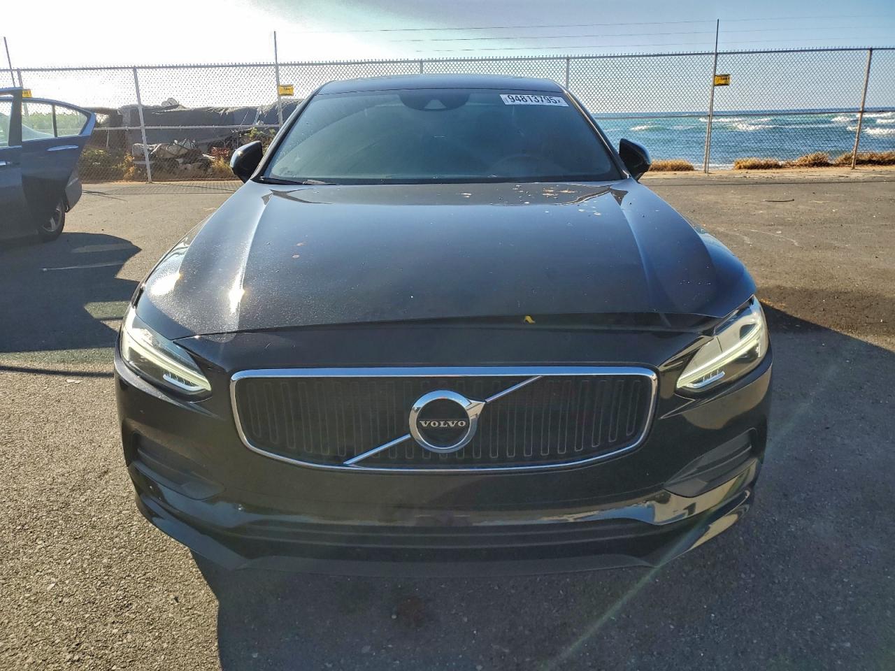 Volvo S90 T5 Momentum