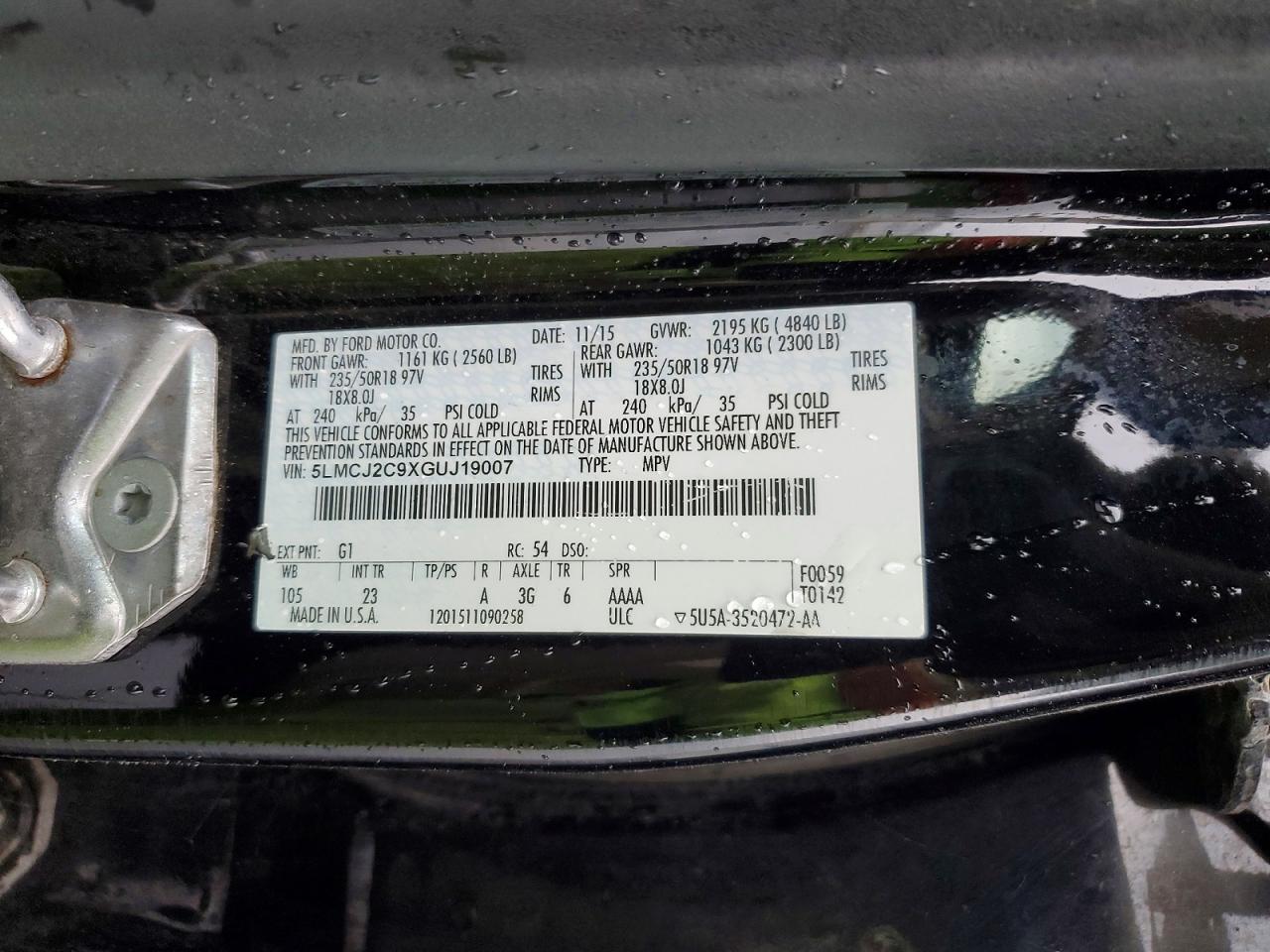 Lincoln MKC Select