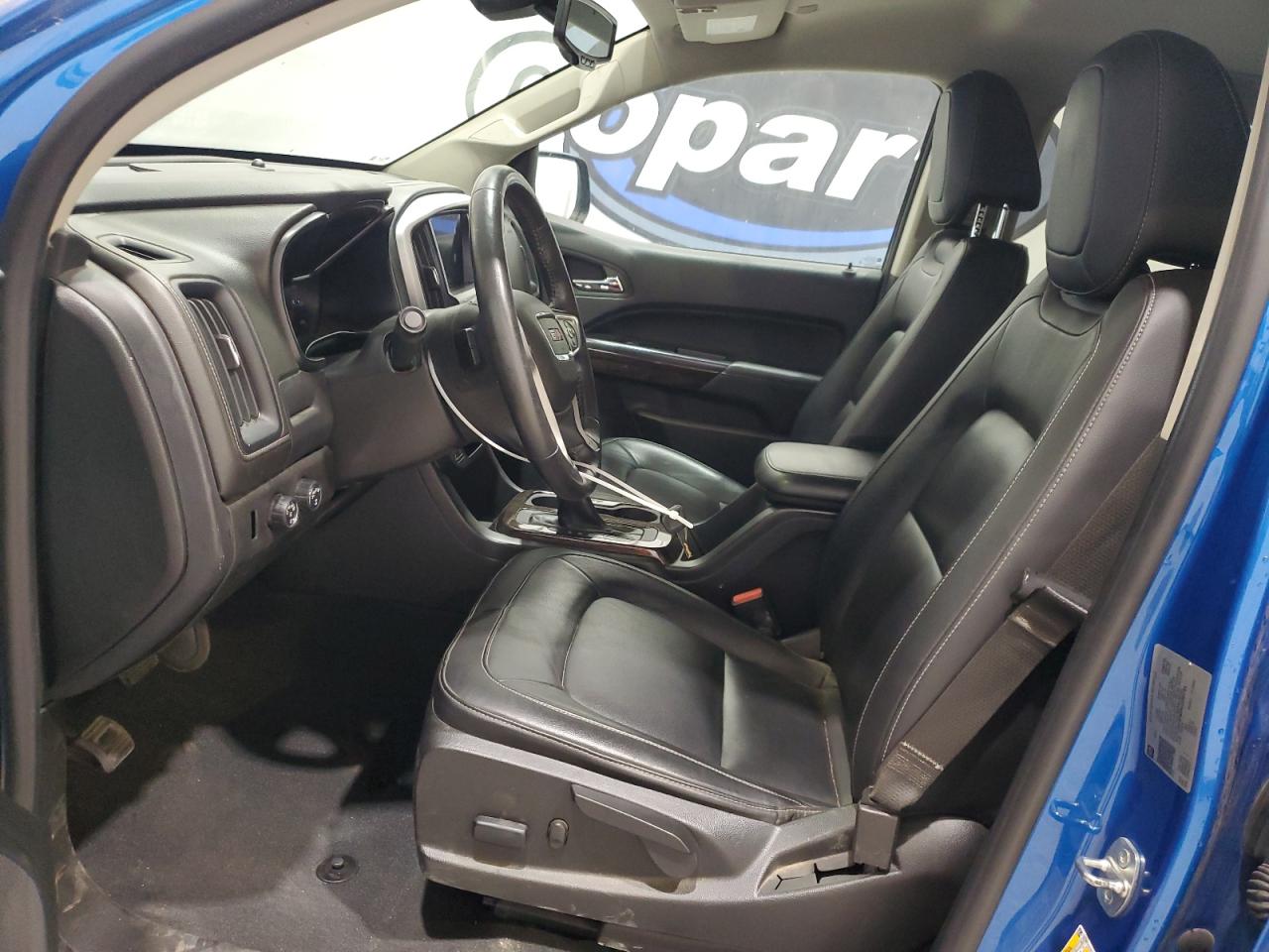 GMC Canyon Elevation