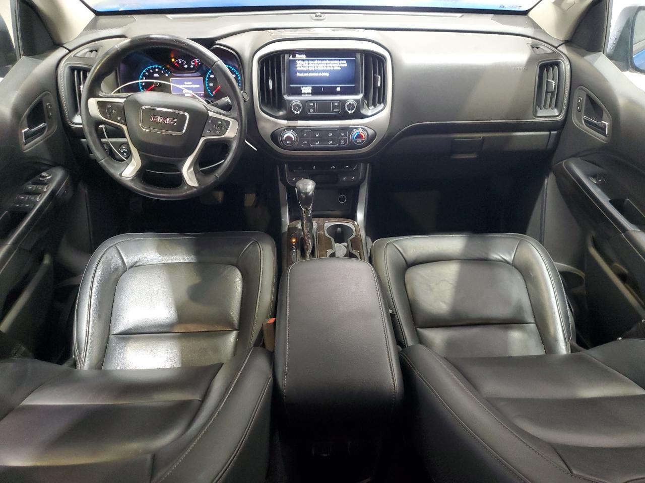 GMC Canyon Elevation