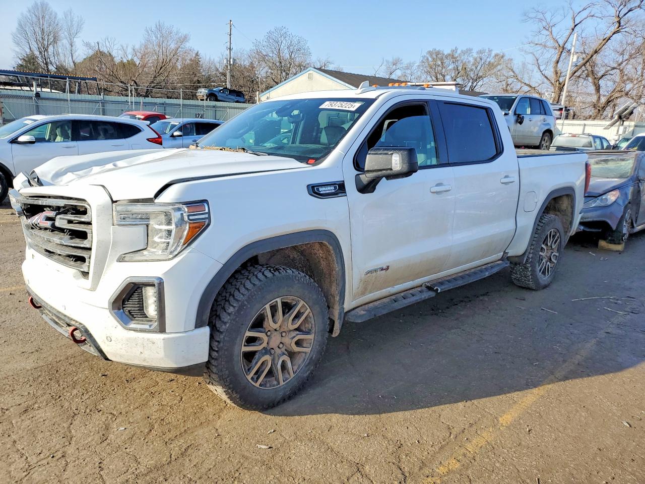 Salvage GMC Sierra Image