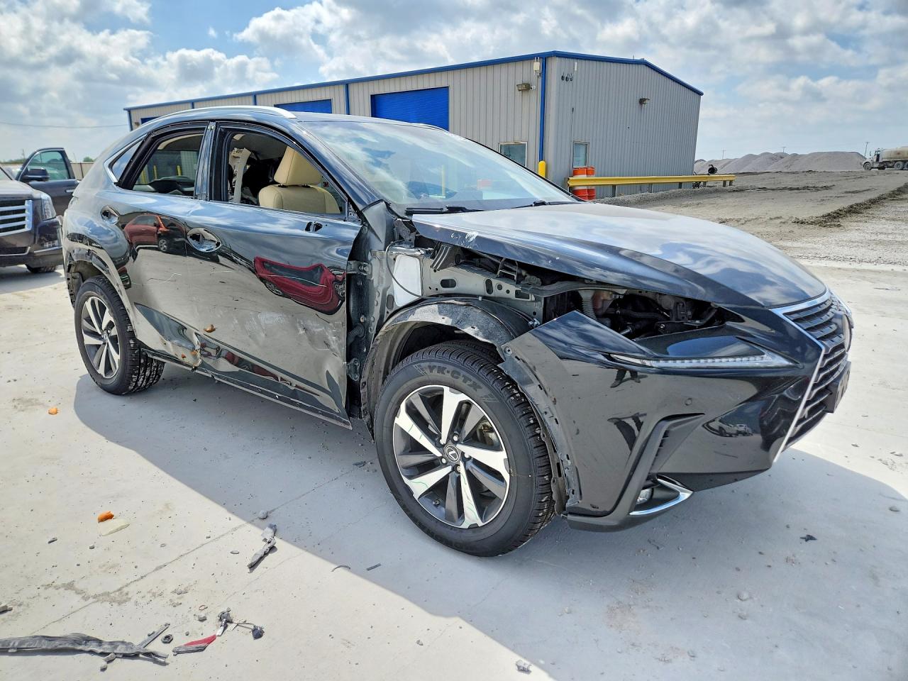 Lexus NX Base