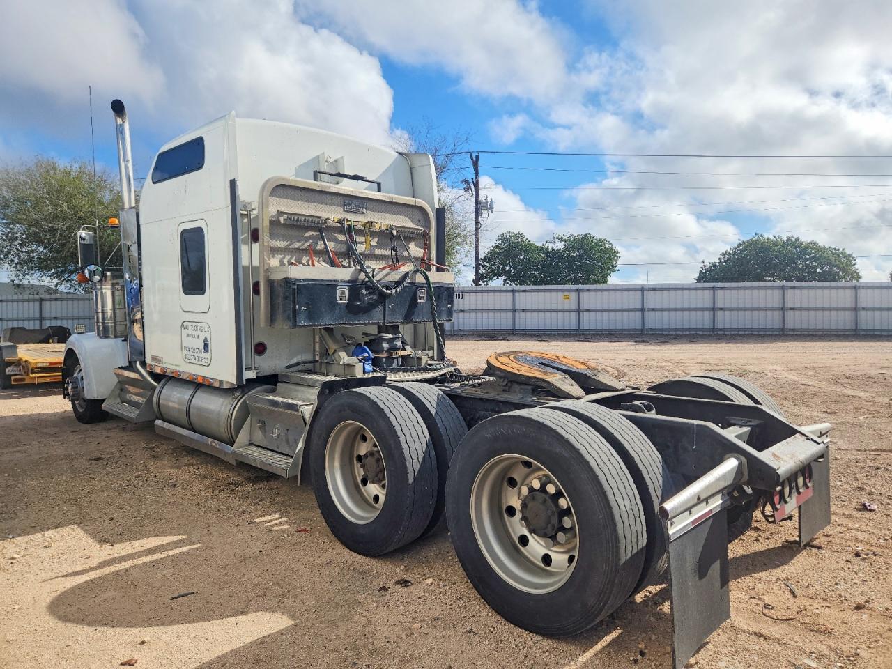 Kenworth Construction