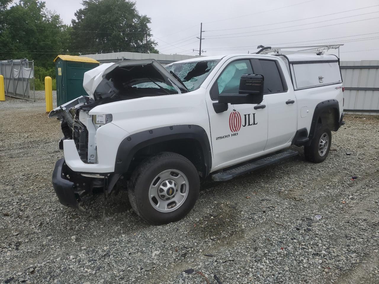 Salvage Chevrolet Silverado Image