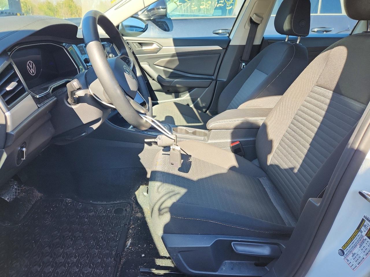 Volkswagen Jetta S