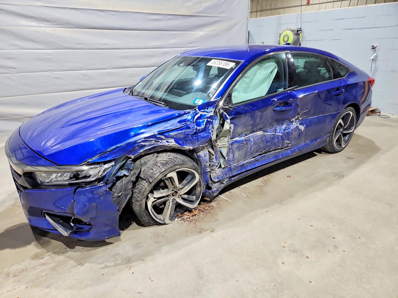 Salvage Honda Accord Image