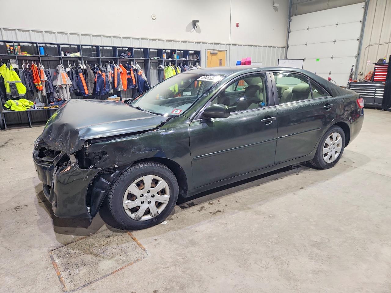Salvage Toyota Camry Image
