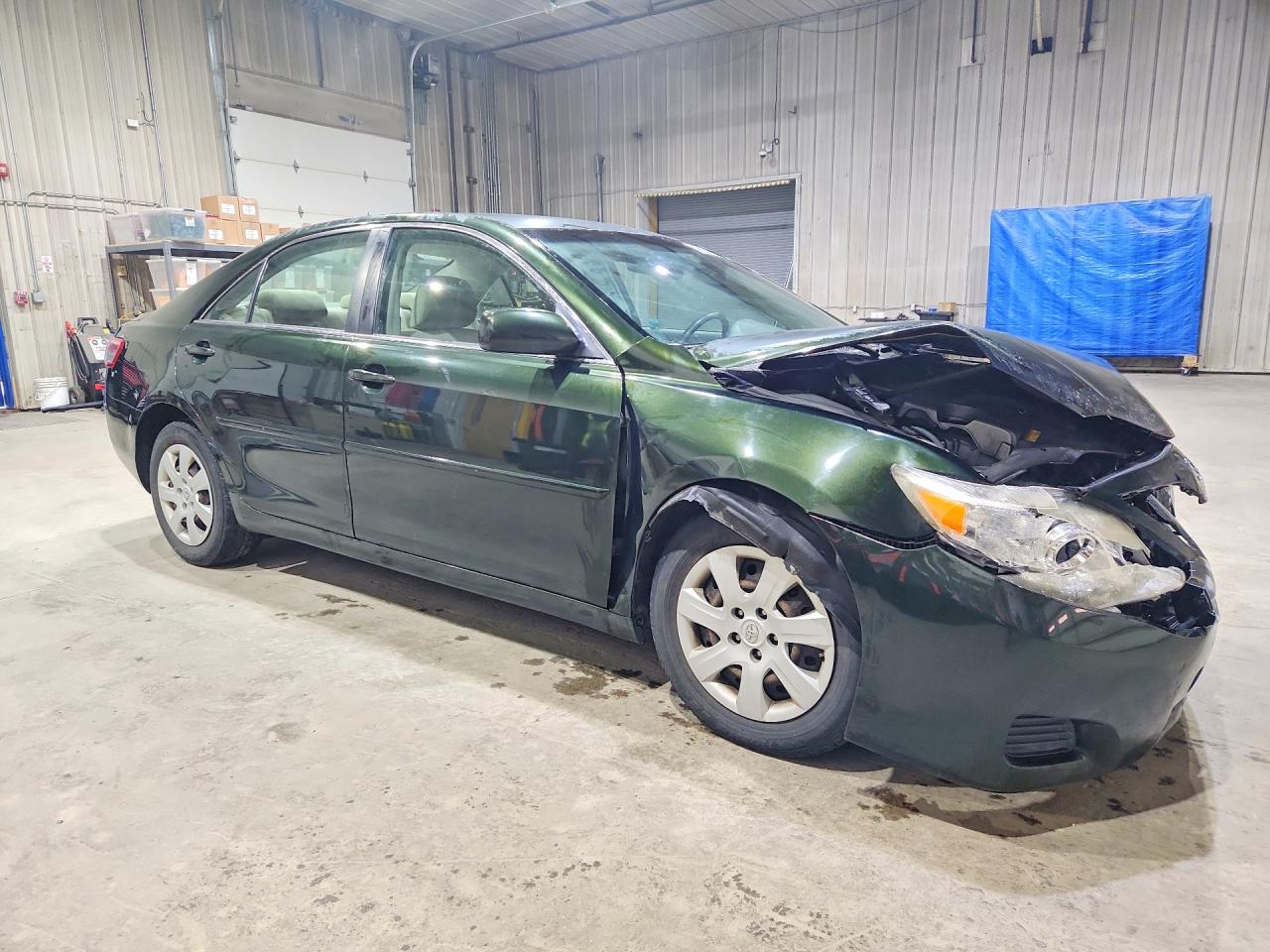 Toyota Camry Le V6