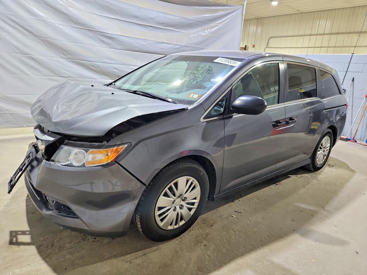 Salvage Honda Odyssey Image