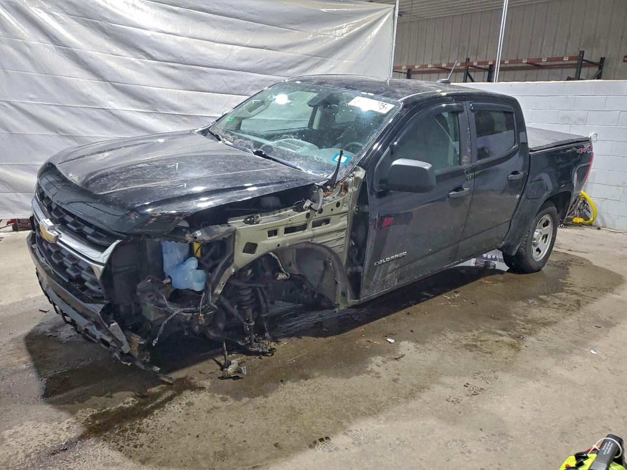 Salvage Chevrolet Colorado Image