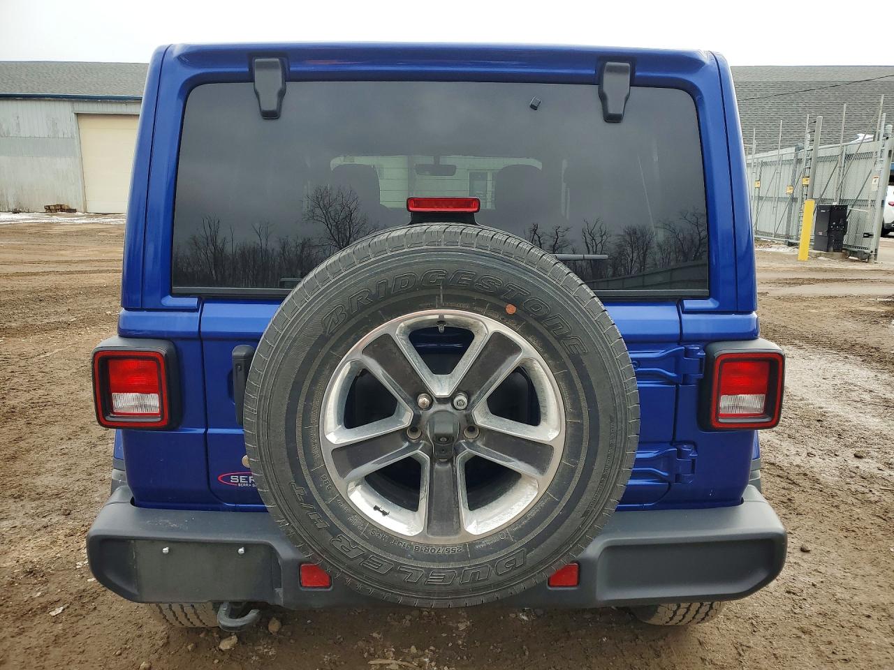 Jeep Wrangler Sahara