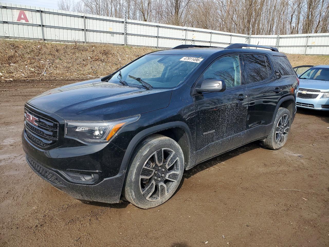 Salvage GMC Acadia Image