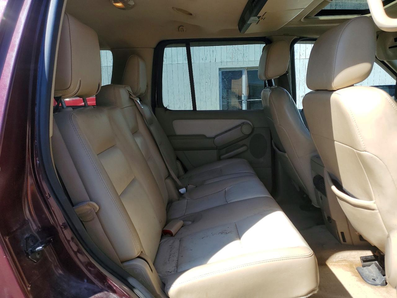 Ford Explorer Eddie Bauer