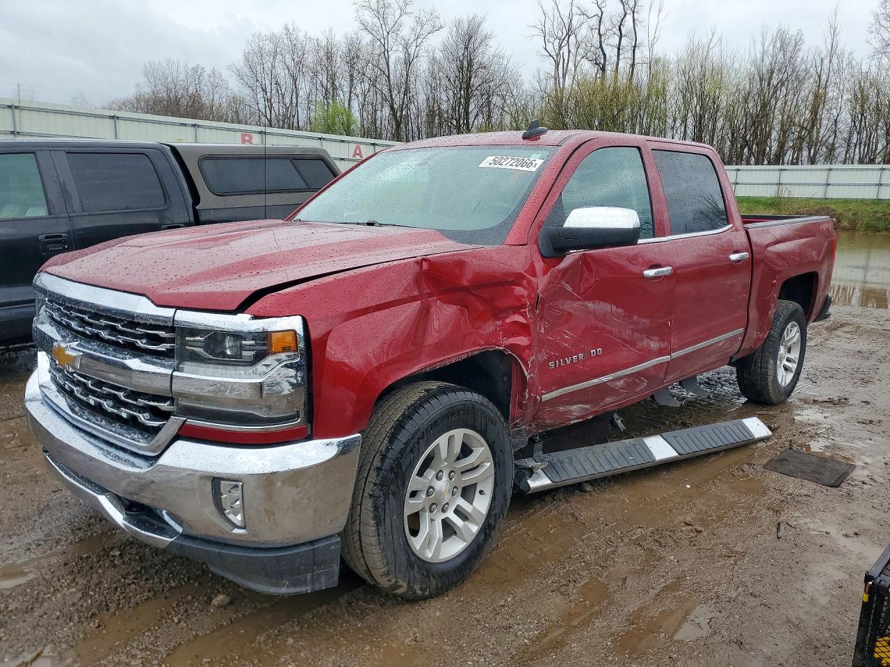 Salvage Chevrolet Silverado Image