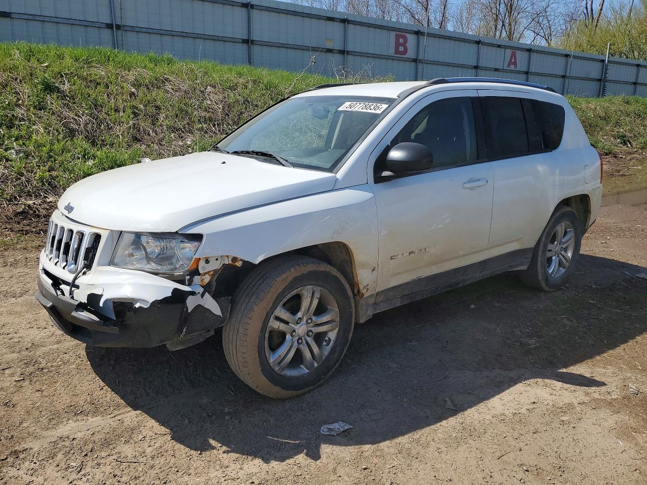 Salvage Jeep Compass Image