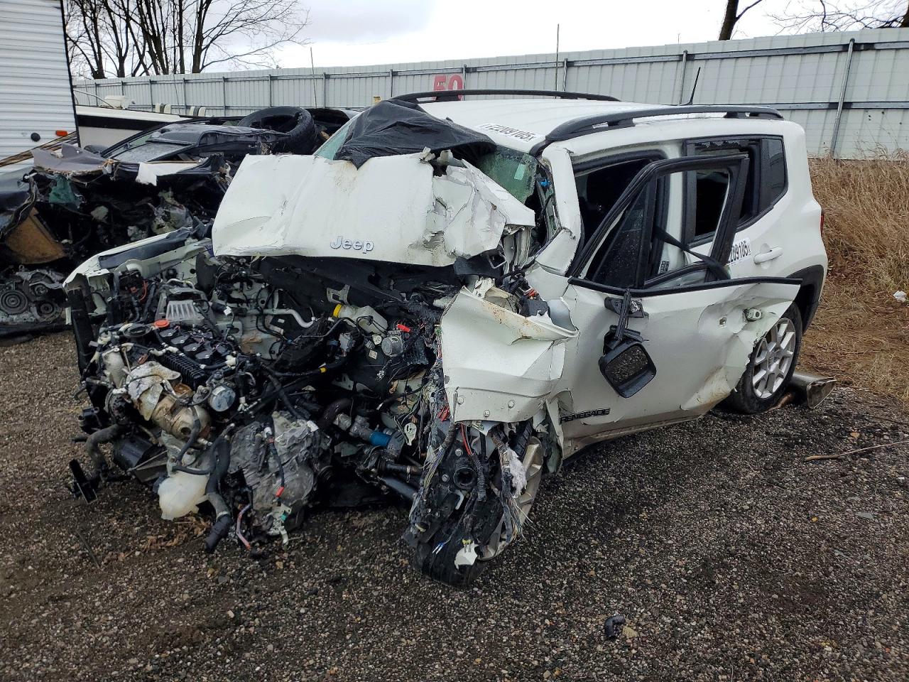 Salvage Jeep Renegade Image