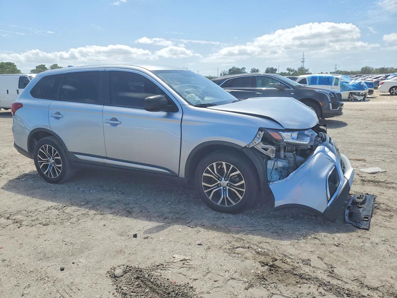 Mitsubishi Outlander Es