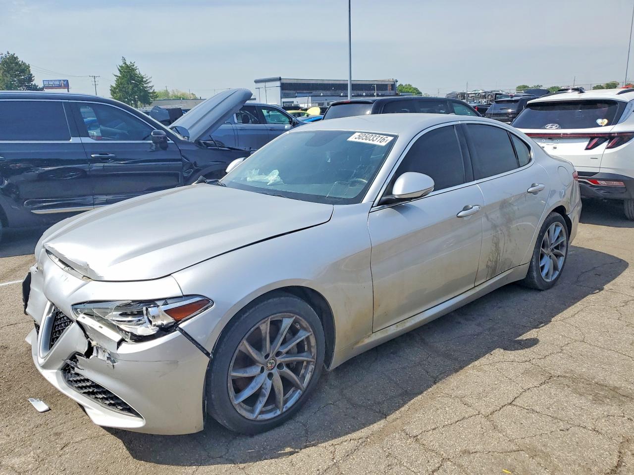 Salvage Alfa Romeo Giulia Image