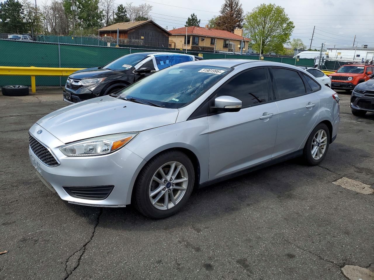 Salvage Ford Focus Image