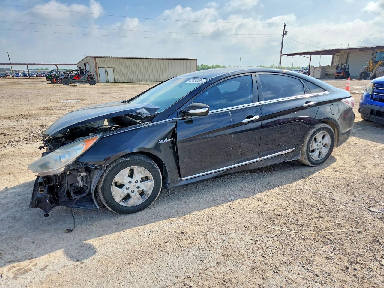 Salvage Hyundai SONATA Image