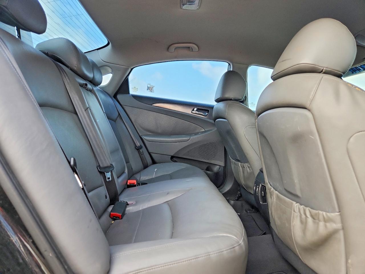 Hyundai SONATA Hybrid