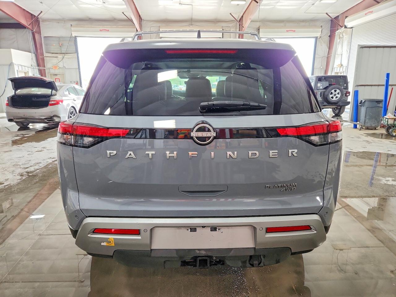 Nissan Pathfinder Platinum