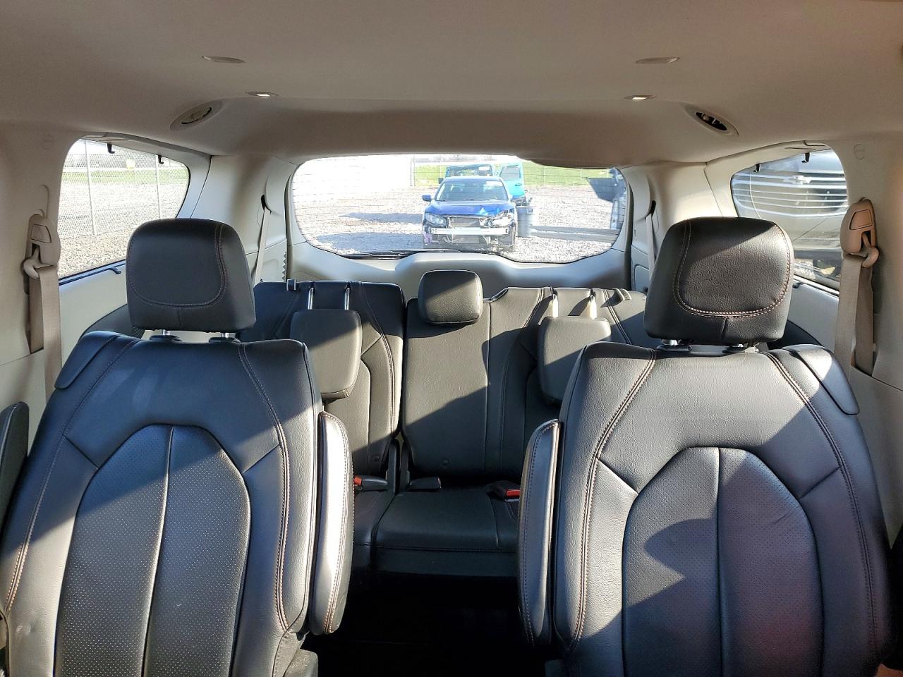 Chrysler Pacifica Touring L Plus
