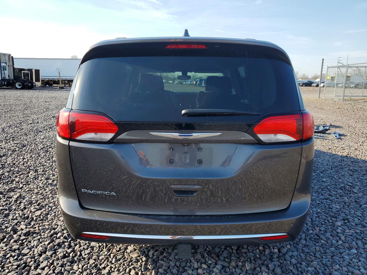 Chrysler Pacifica Touring L Plus