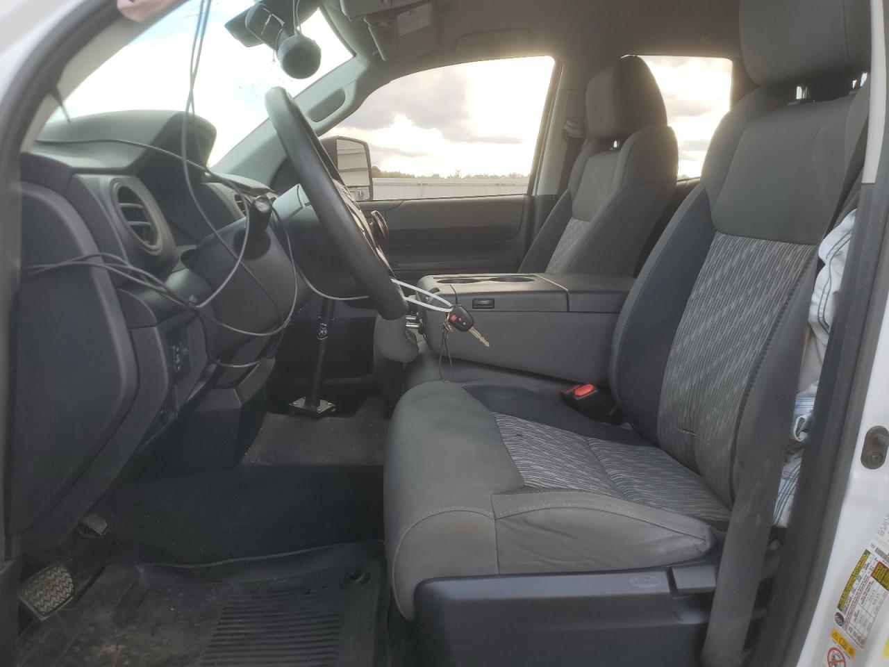 Toyota Tundra Sr