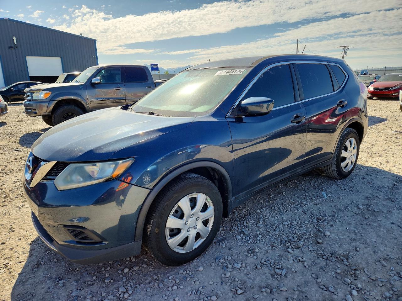 Salvage Nissan Rogue Image