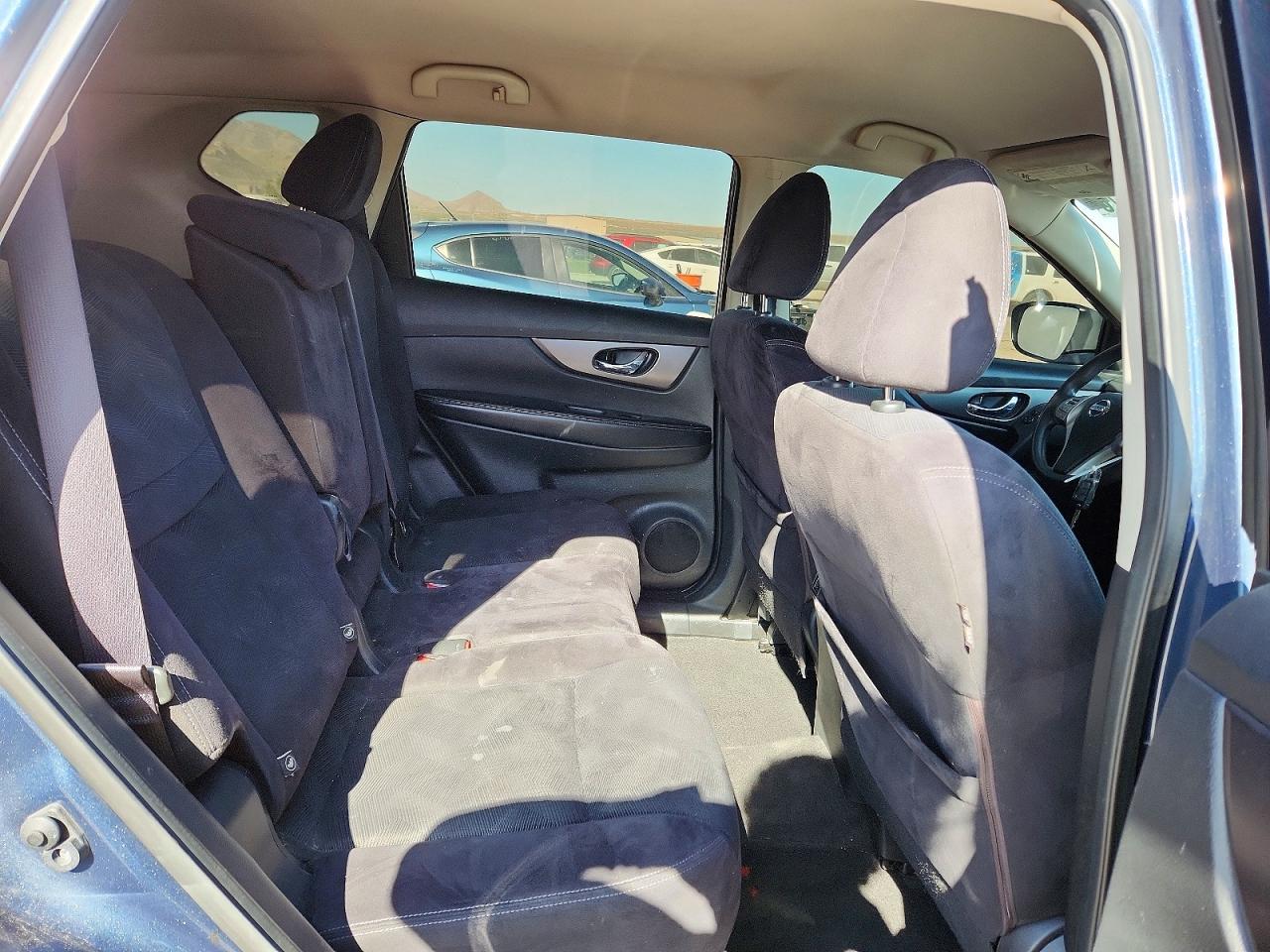 Nissan Rogue S