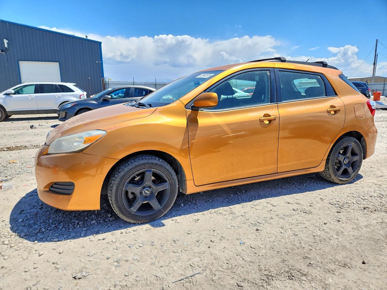 Salvage Toyota Matrix Image