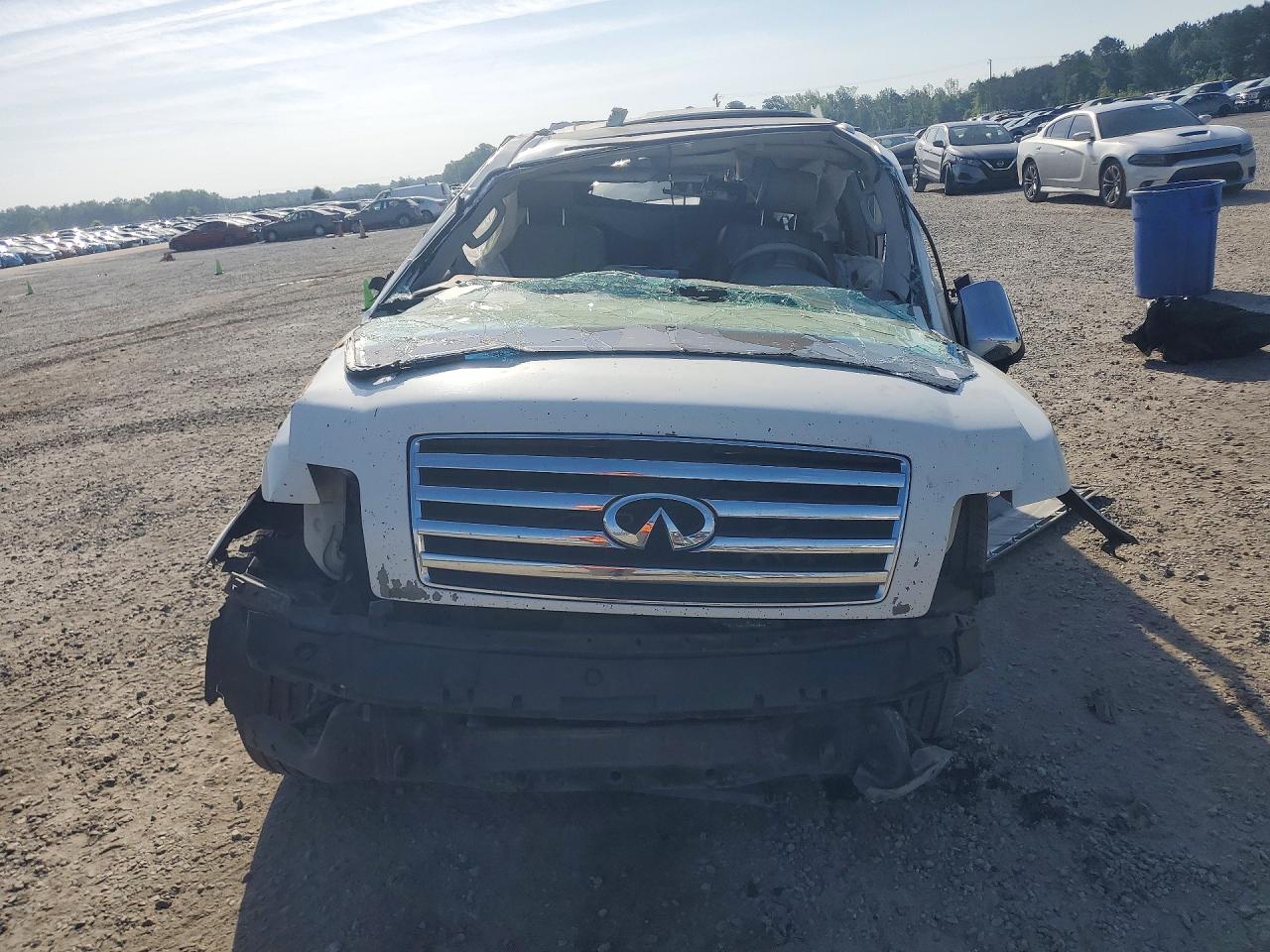 INFINITI Qx Base